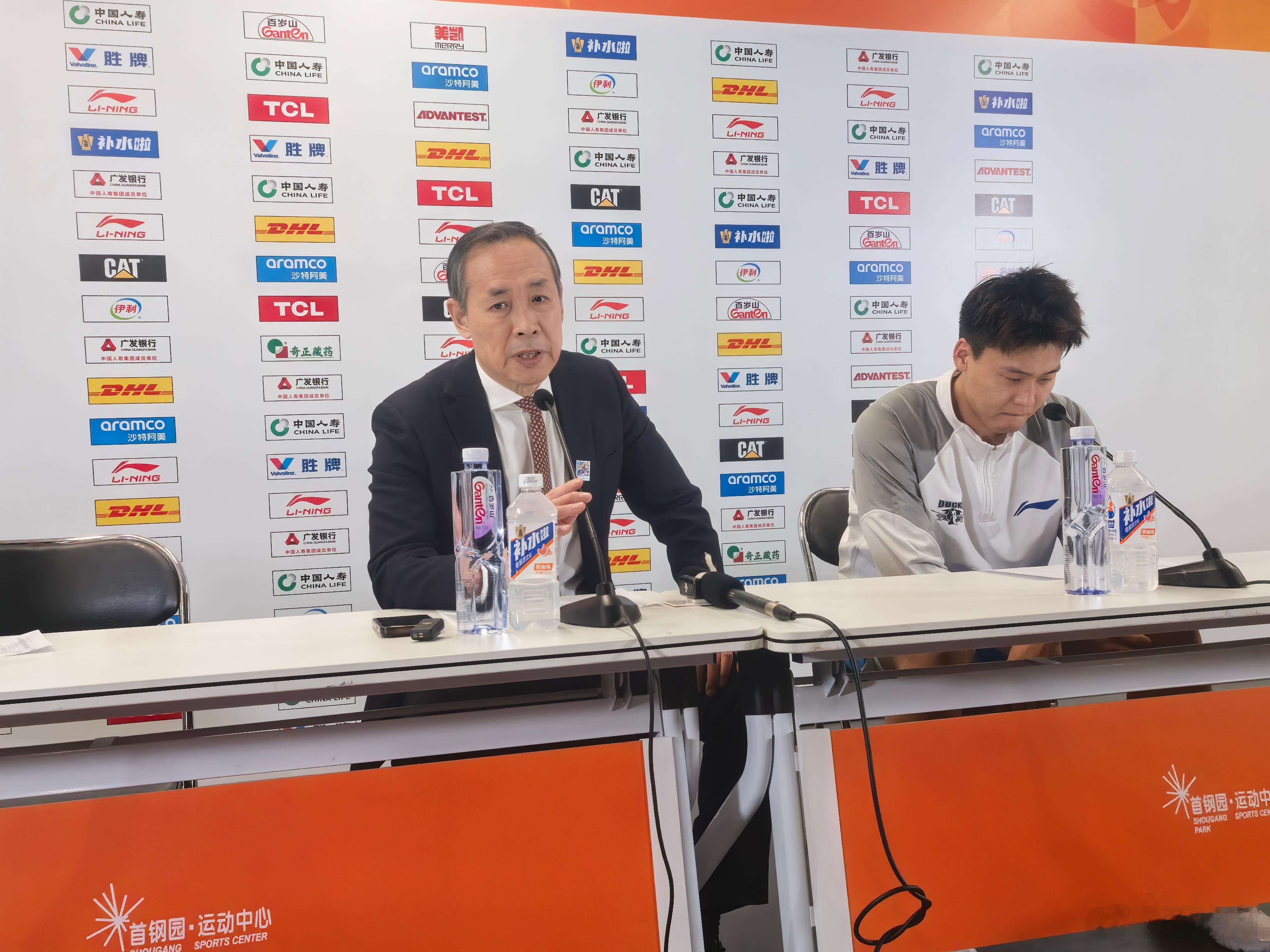 北京男篮vs青岛男篮许指导认为这场比赛输在开局，开局挖了大坑最后输球是必然的，