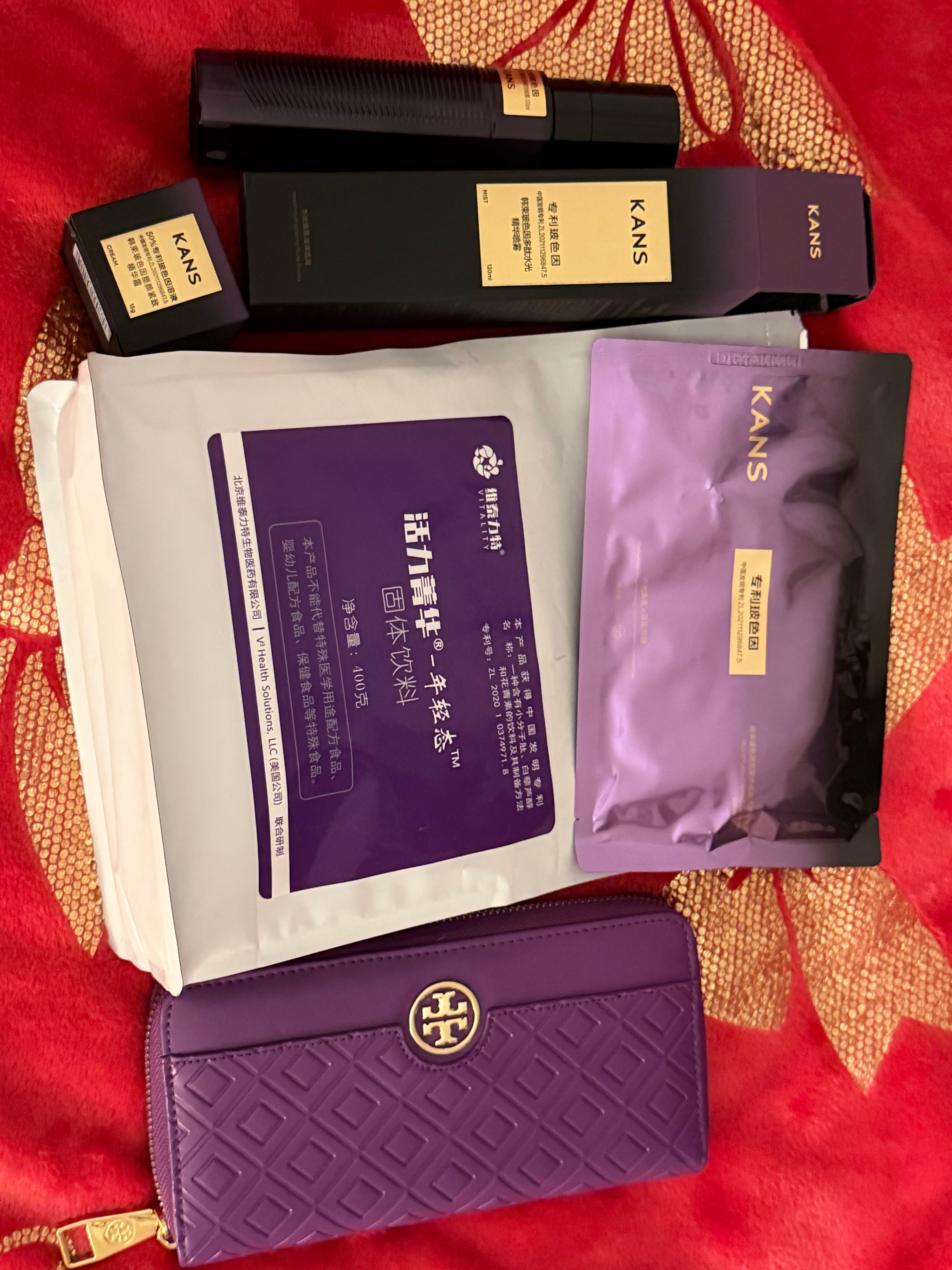 我室友#薇薇安·詹娜·威尔逊#又出轨了，让我们一起祝合适的永远幸福~#公主永远的神#般配至极！我们没