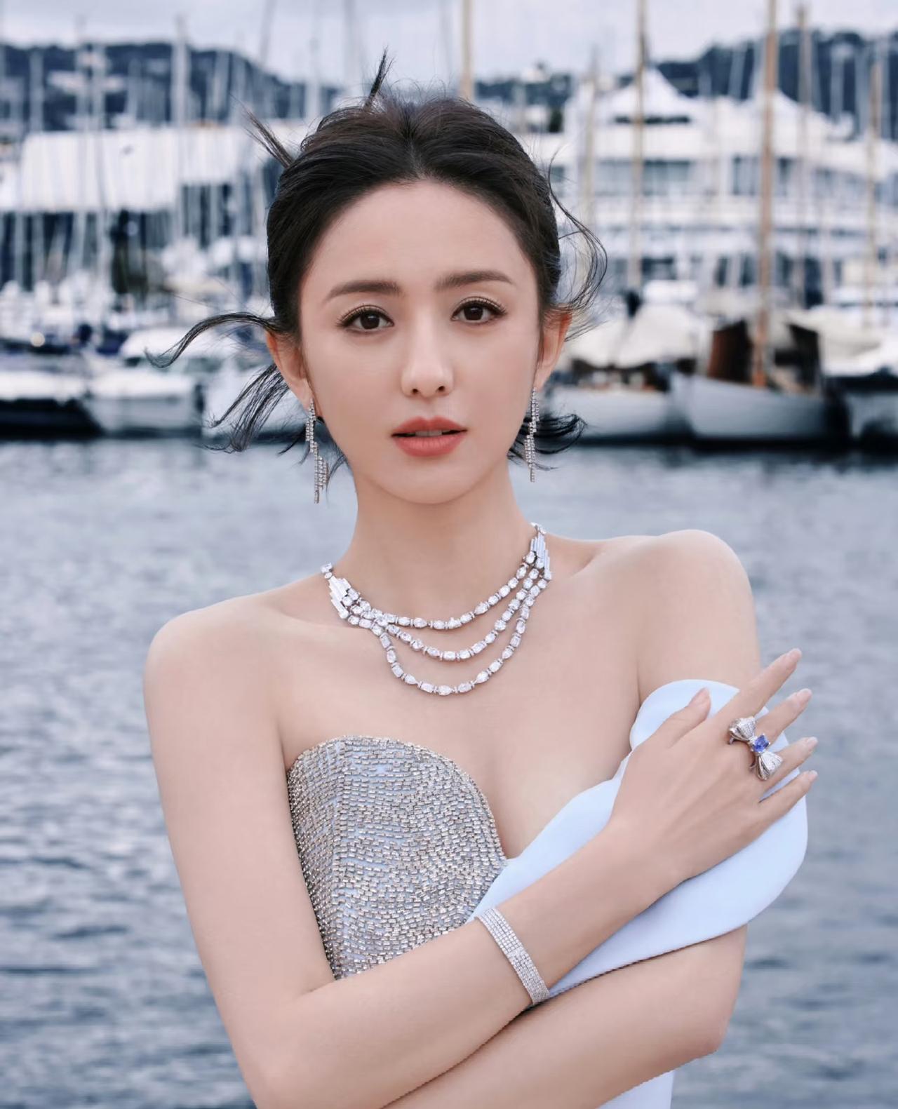 佟丽娅其实是娱乐圈最聪明的女明星和陈思诚离婚给他自由和陈思诚离婚看似放