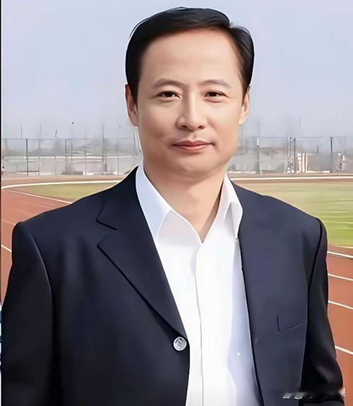 奚美娟也没想到，魏宗万离世仅2天，周野芒凭一纸悼文扭转口碑6月1日，老戏骨
