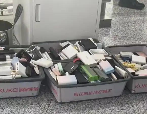 各大机场开始严防充电宝，罪魁祸首竟然是老美的一家企业——安普瑞斯。安普瑞斯，你