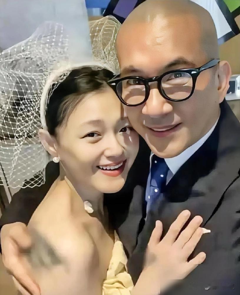 别再骂具俊晔了。他真不是装的。大S走了一年，这哥们就真停工了一年。韩国KBS