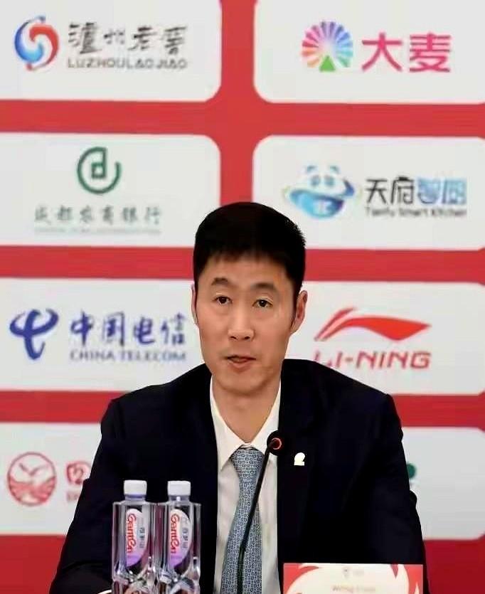 王励勤主席说不要过度关注明星运动员和金牌归属。乒协领导的这番话有格局，但、王