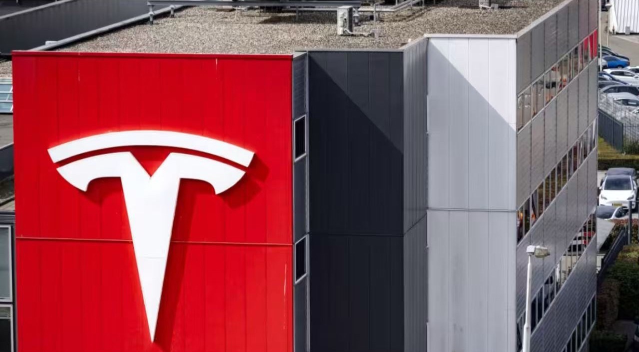 荷兰车辆管理局近日，荷兰车辆管理局（RDW）一名官员在社交平台透露的消息，该局