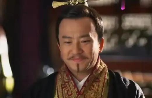 公元前249年，秦王对丞相甘茂说：“寡人要吃公鸡蛋，3天内必须找来！”。甘茂愣住