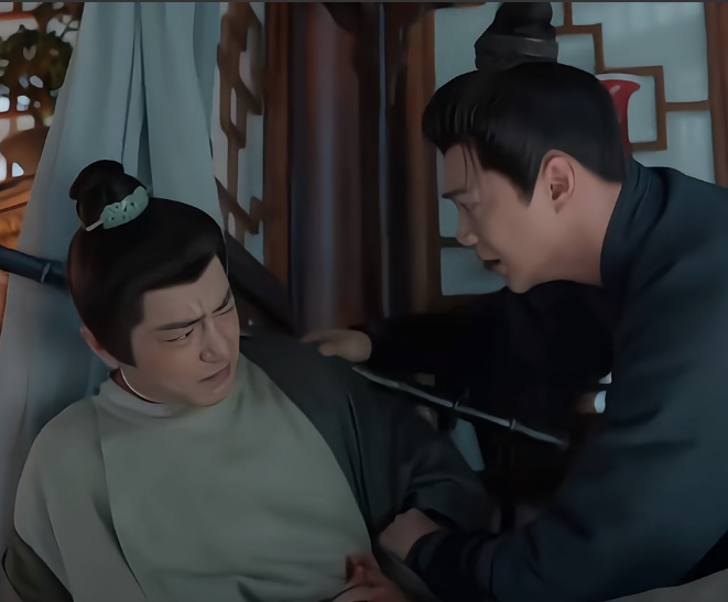 《藏海传》第一次看见这样的打戏：藏海腰子中刀，拾雷把他扶到柱子旁边，居然是为了给