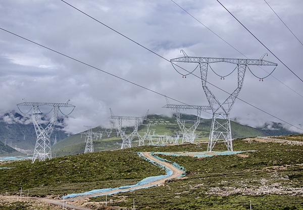 全球能源大洗牌！中东危机彻底改写格局，中国早已布下天罗地网，稳赢！国际能源