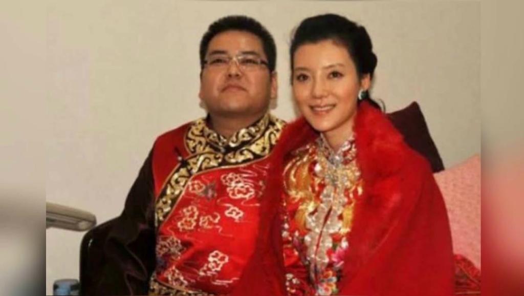 车晓彤现任的妻子是谁,车晓彤现状
