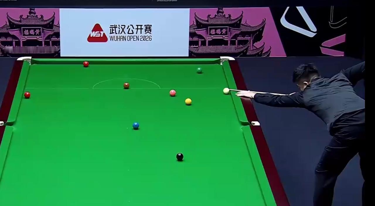 爆大冷！庞俊旭5-0零封墨菲！强势晋级武汉公开赛的16强​​北