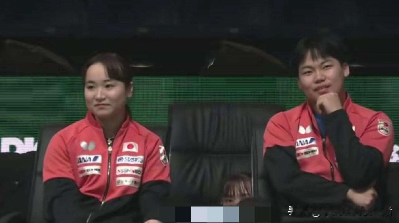 确实尴尬！全场观众给日本张本兄妹俩喝倒彩，元芳你怎么看？日本的张本兄妹祖籍是