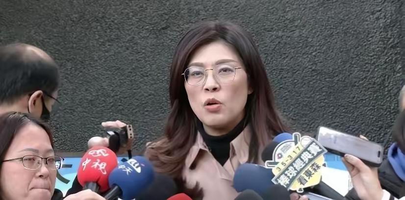 再评国民党，自郑丽文上台初期无论党内政革、平衡党内各派关系、重振士气等方面，还是