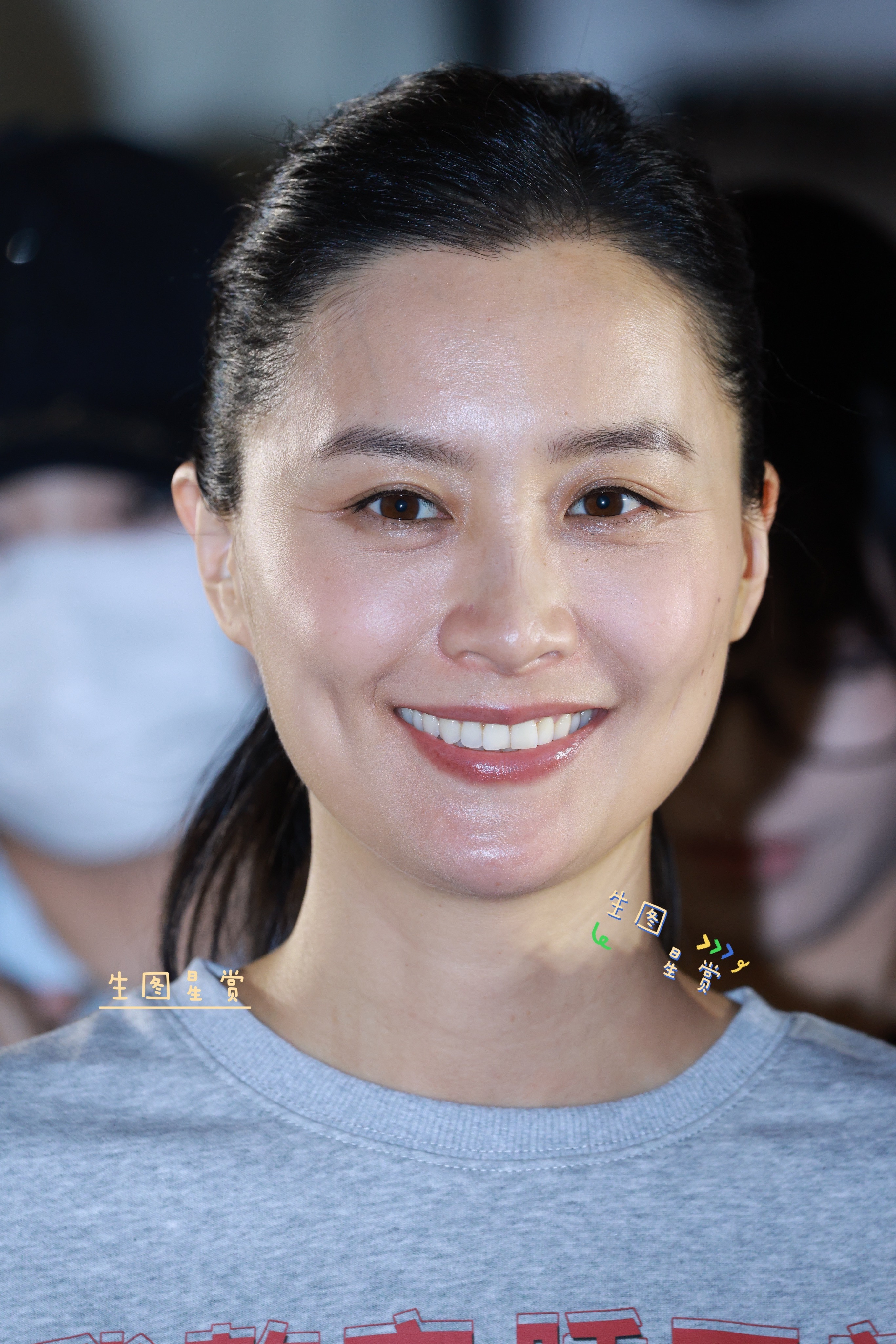 陈法拉电影赎梦路演怼脸拍，清爽气质的港星女神🙌​​​