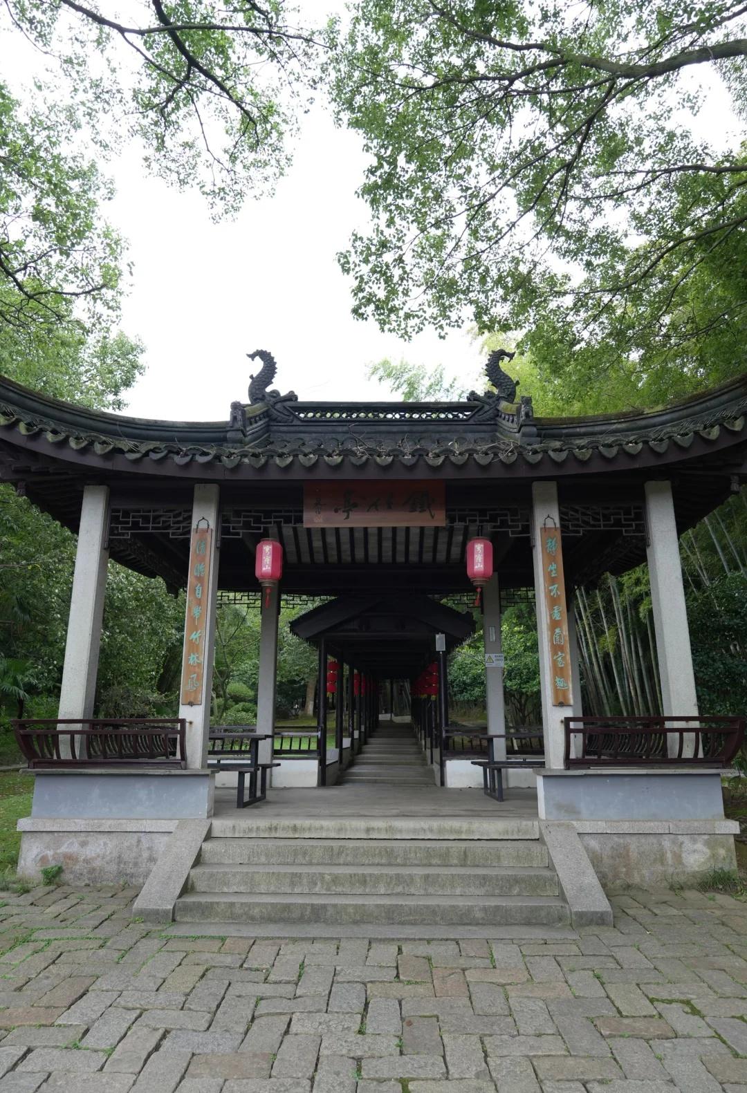 江浙沪徒步天花板！苏州穹窿山吸氧攻略谁懂啊！江浙沪想找轻松又治愈的徒步地，穹窿