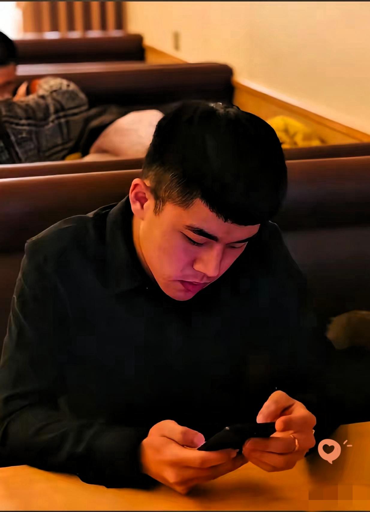 金毛这是真到穷途末路了！放着好好的日子不过，非要触碰红线，现在喊冤想上诉，却连个