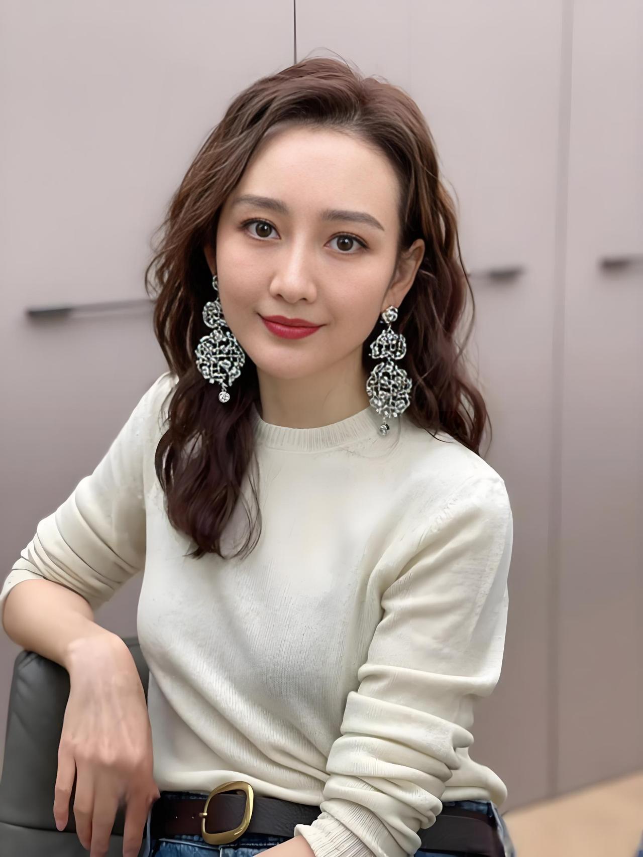 终于明白王鸥为什么不结婚了，不是没人馋她身子，而是她今年43岁，就已经觉得婚