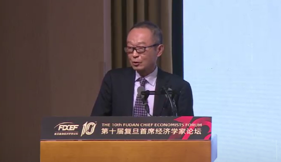 张军: 从中长期来看, 扩大内需需要把贸易顺差最小化, 甚至维持贸易逆差