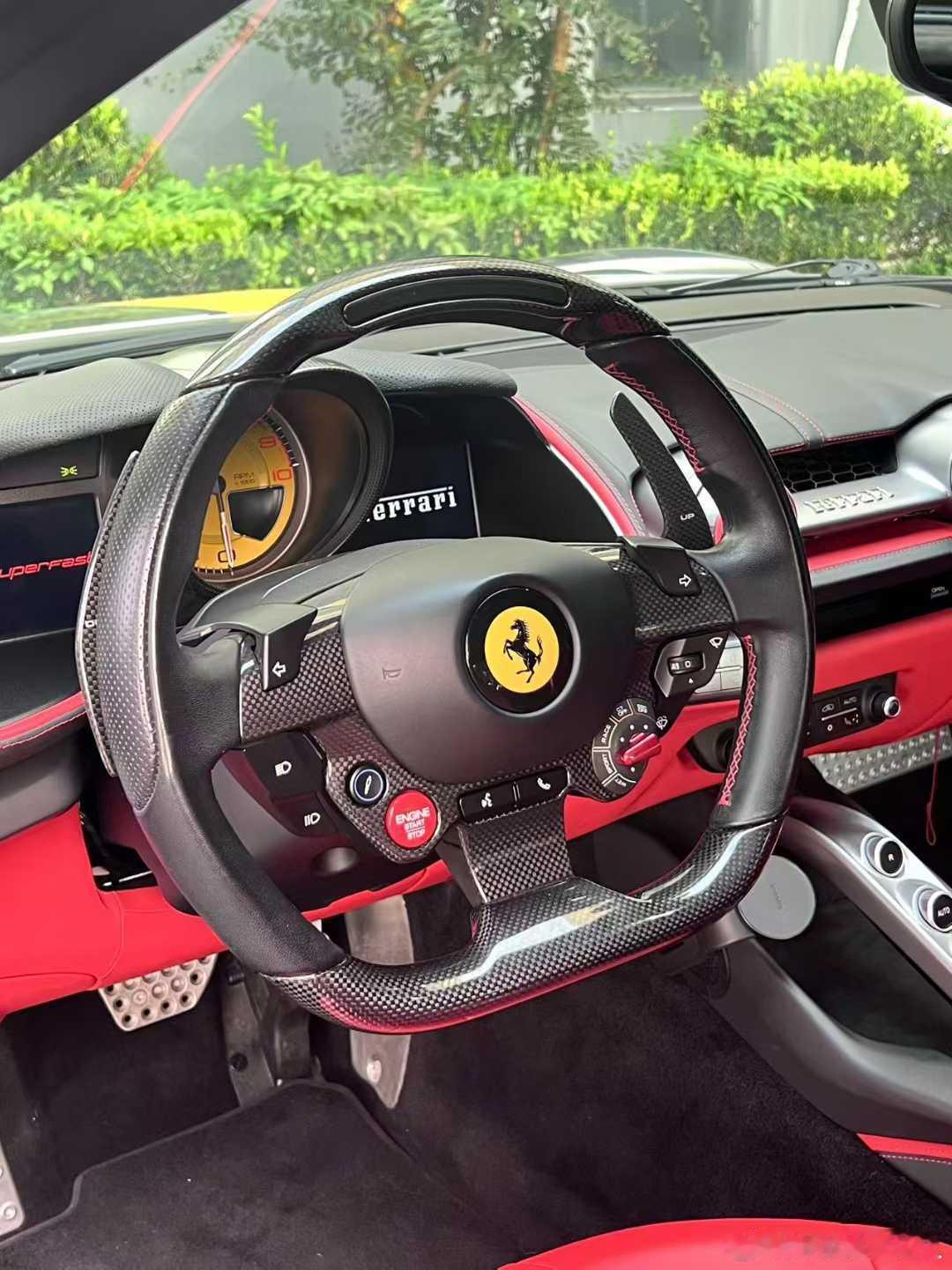 法拉利812 SuperFast加急寻伯乐、2018年09月上牌，行驶2206