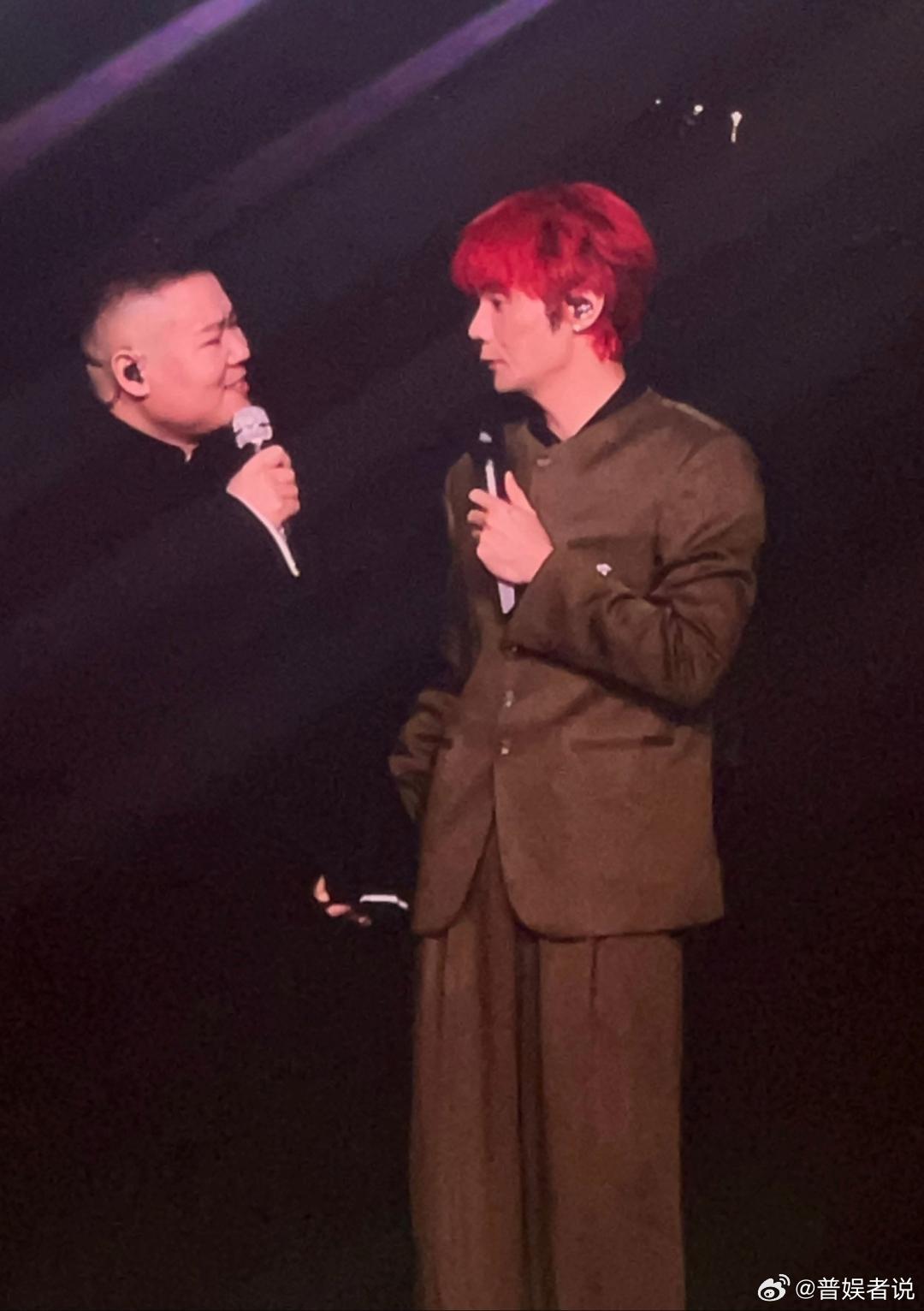 李荣浩单依纯强行侵权单依纯摊上大事了。明明申请《李白》翻唱授权被李荣浩方明确婉