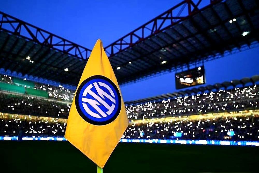 橡树把国米当资产，不是玩具。苏宁3.95亿欧还不上，橡树直接收房，债务从7