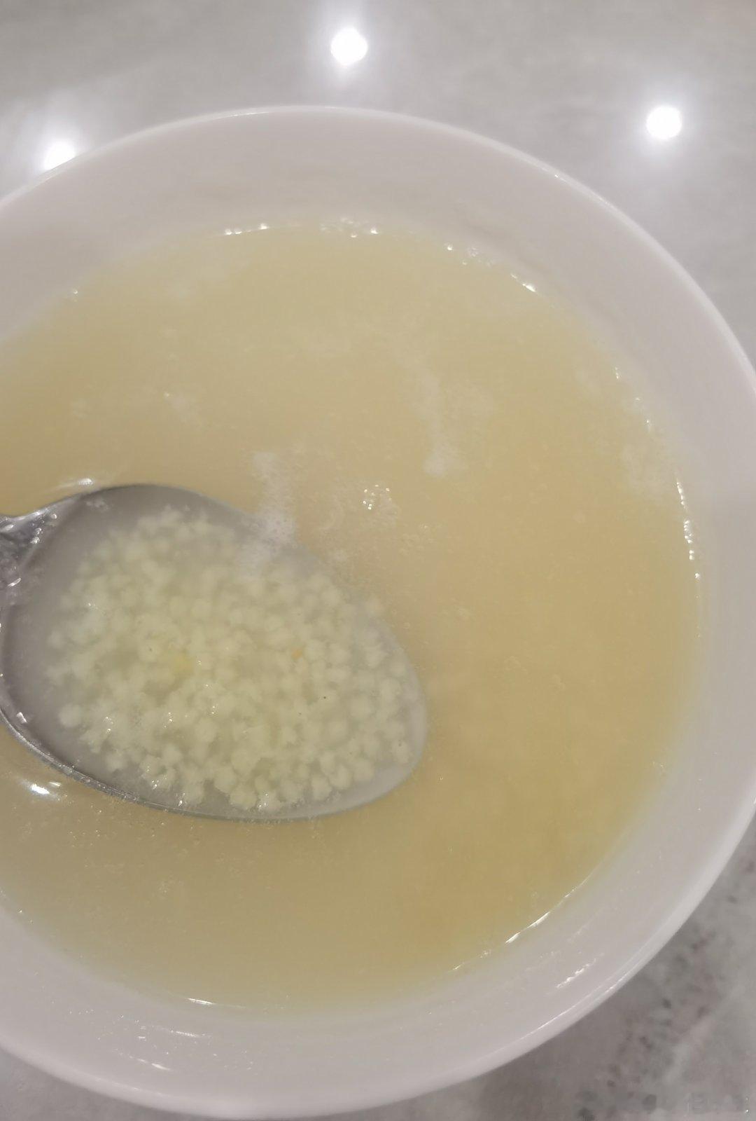 一个烧饼，一碗粥，吃饱了要开始洗刷刷啦