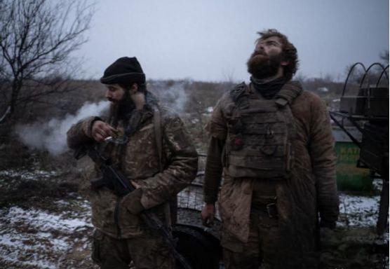 实践证明，中老年人也是优质兵源，因此，乌不愁兵力会匮乏；因此，俄欲耗尽乌兵力的迷