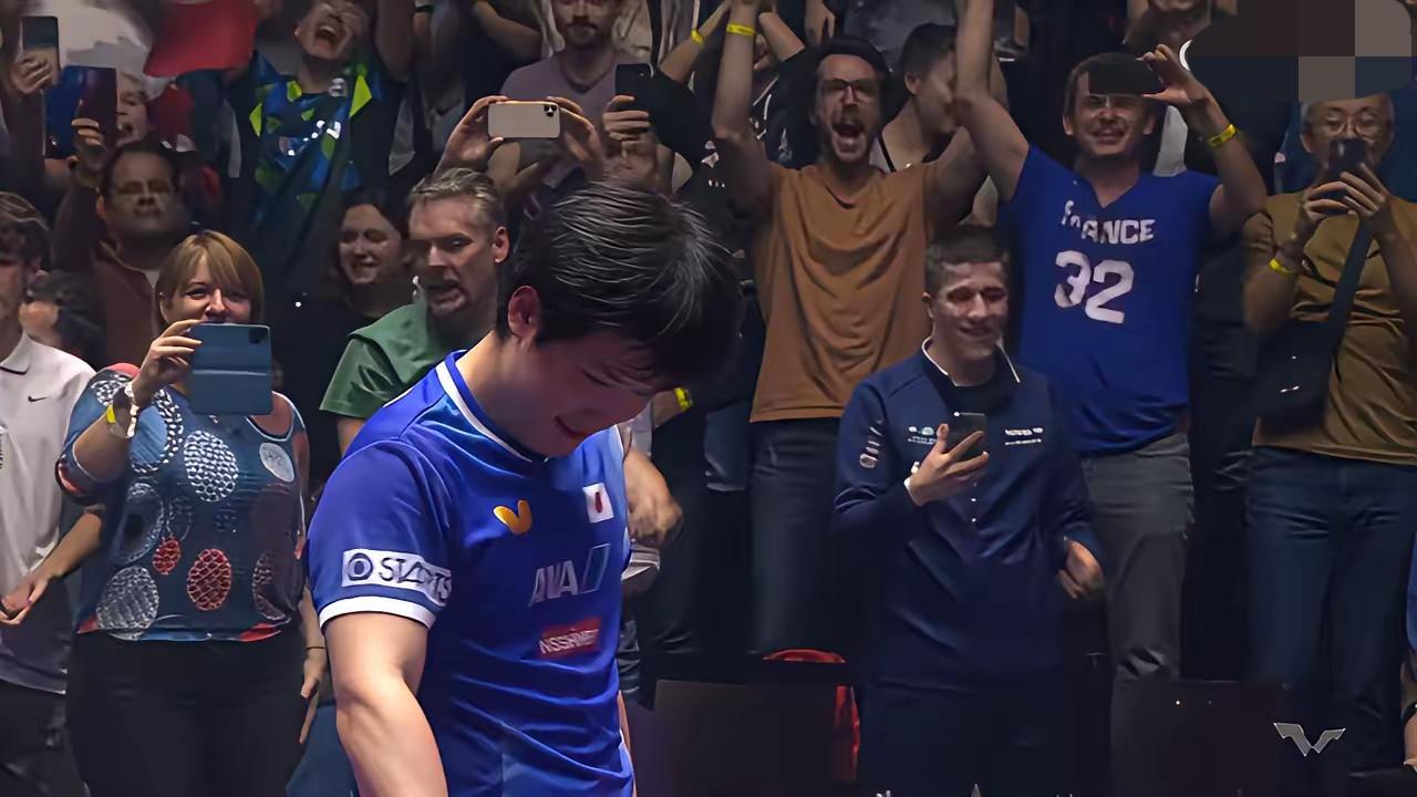 张本智和的4个赛点，败给的从来不是大勒布伦！谁看了这场球不咋舌？张本智和2-