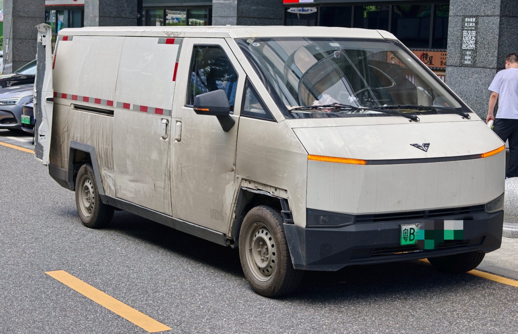 我愿称之为干真活的Cybertruck