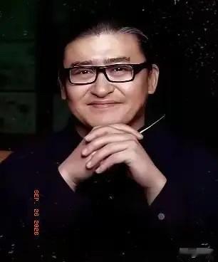 我问我医院上班的同学，刘欢那么有钱，为什么这么年轻就走了？朋友叹了口气说：你以为