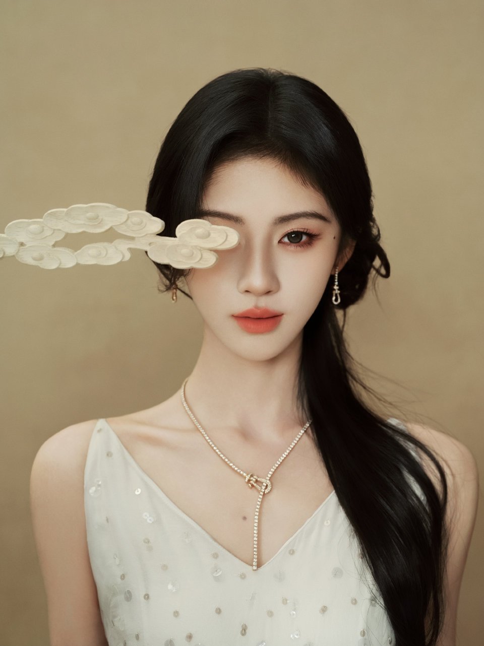 一组美丽的新春美图——白鹿，杨幂，鞠婧祎。