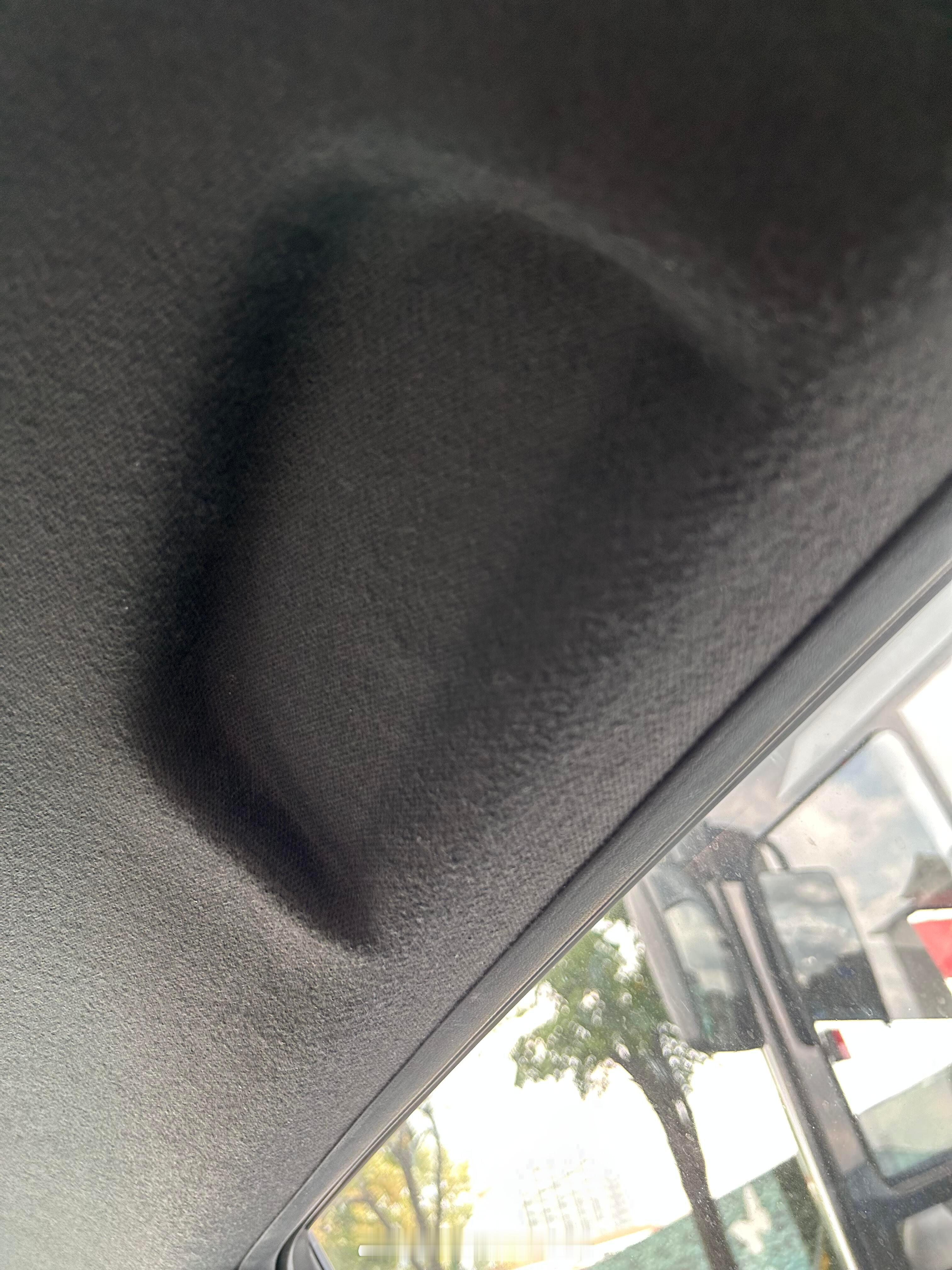 打到一部网约车，内饰减配震惊了可能是少见多怪了，作为业内人士，我都有点理解不了