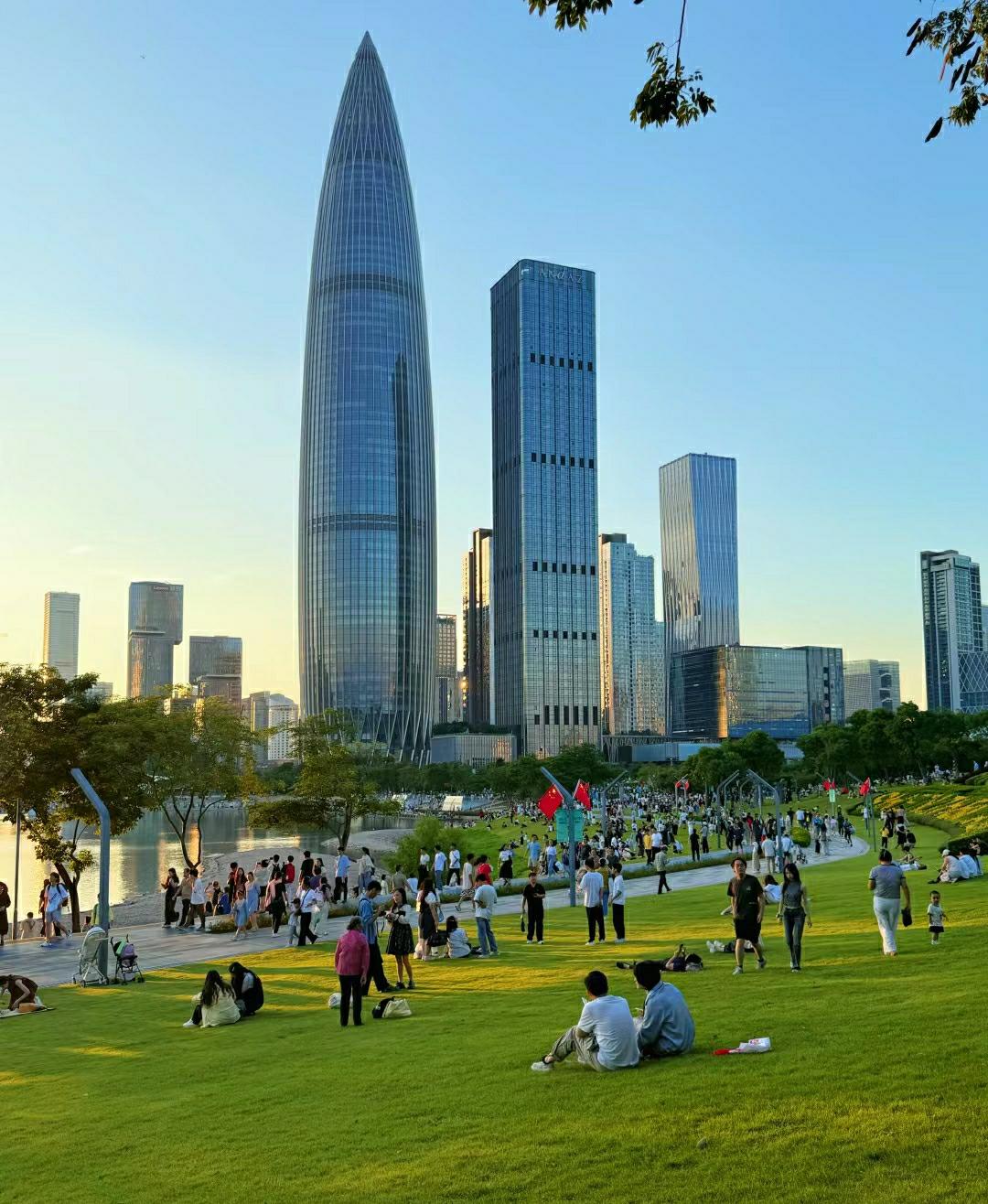 职场上即得体、又受益极高的几件小事1⃣️以事交人。职场对上对下及平级间，关系推