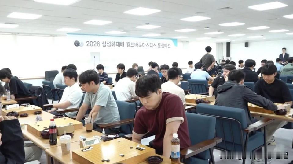 三星杯世界围棋大师赛国际预选赛第二天，中国棋手高歌猛进。外战36胜11负，韩国