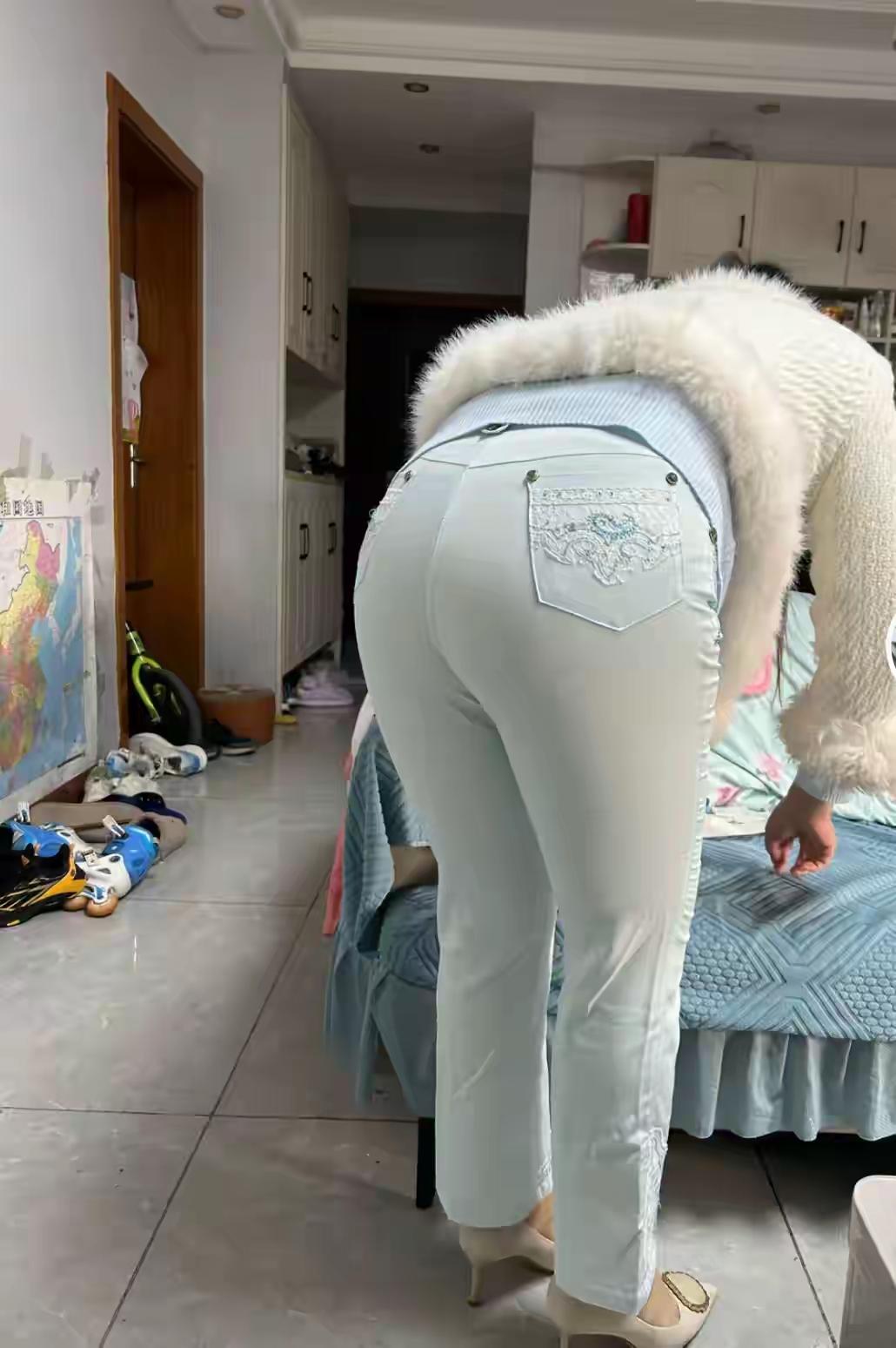 网恋真的可以找到真正的爱情吗？小伙今年28岁，一个风里来雨里去的外卖小哥！无聊上