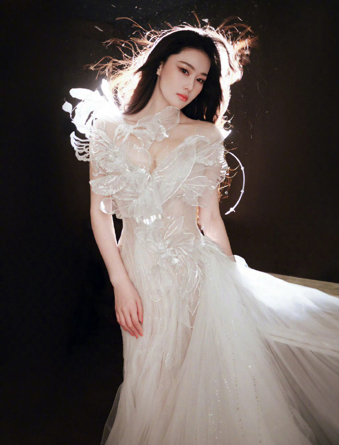 张馨予古墓派蝴蝶仙子张馨予蝴蝶神女张馨予古墓派蝴蝶仙子，好美😍