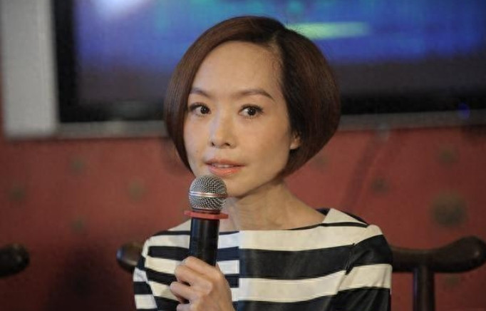 “我嫁了个败类！挺着怀孕6个月的肚子去离婚，这才是我暴瘦成‘骷髅人’的真相！”鲁