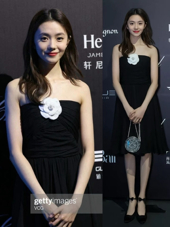 其实刘浩存和香奈儿也很配，这张脸有什么不能驾驭的？​​​