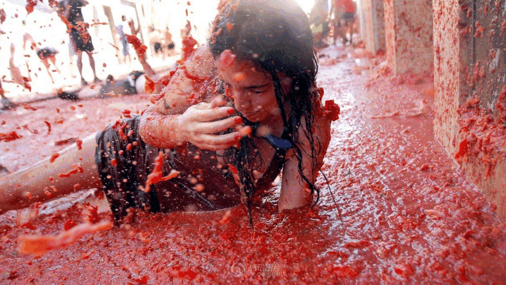 西班牙西红柿大战[午间新闻]_土豆视频