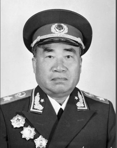 朱德身上发生的不解之谜。朱德从军以来，一直到解放前中国，朱德亲身上战场有几百多次