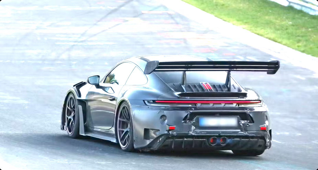 北环正在测试的全新gt3rs。到底是什么搭配？从侧面和正面来看，测试车辆与现款