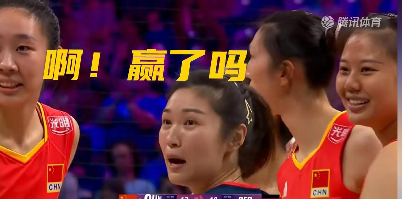 王梦洁望着倪非凡，脸上满是惊讶！这个小插曲把我看得笑晕了[呲牙笑]原来赛点时，倪