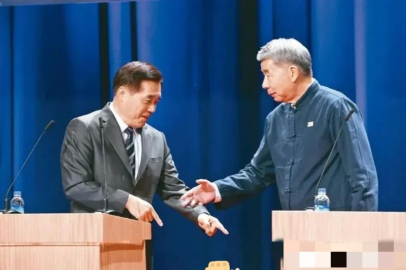 郝龙斌这步棋走得太急！主动下战书反被“接招”，张亚中一回应他就慌了谁能想到