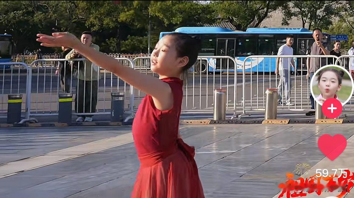 不知道你们发现没其实小酒窝严格来说长得不算好看就是一般的那种长相还有