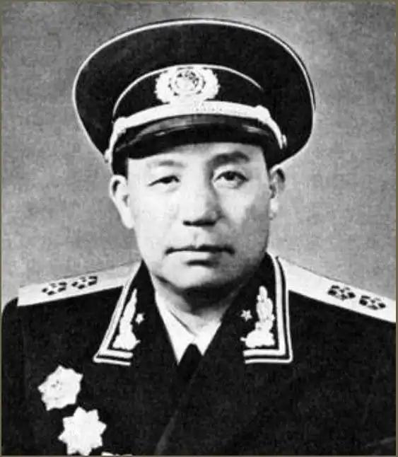 1949年，6万大军被一个土匪村庄挡住南下之路，一个团猛攻三次伤亡631人，军长