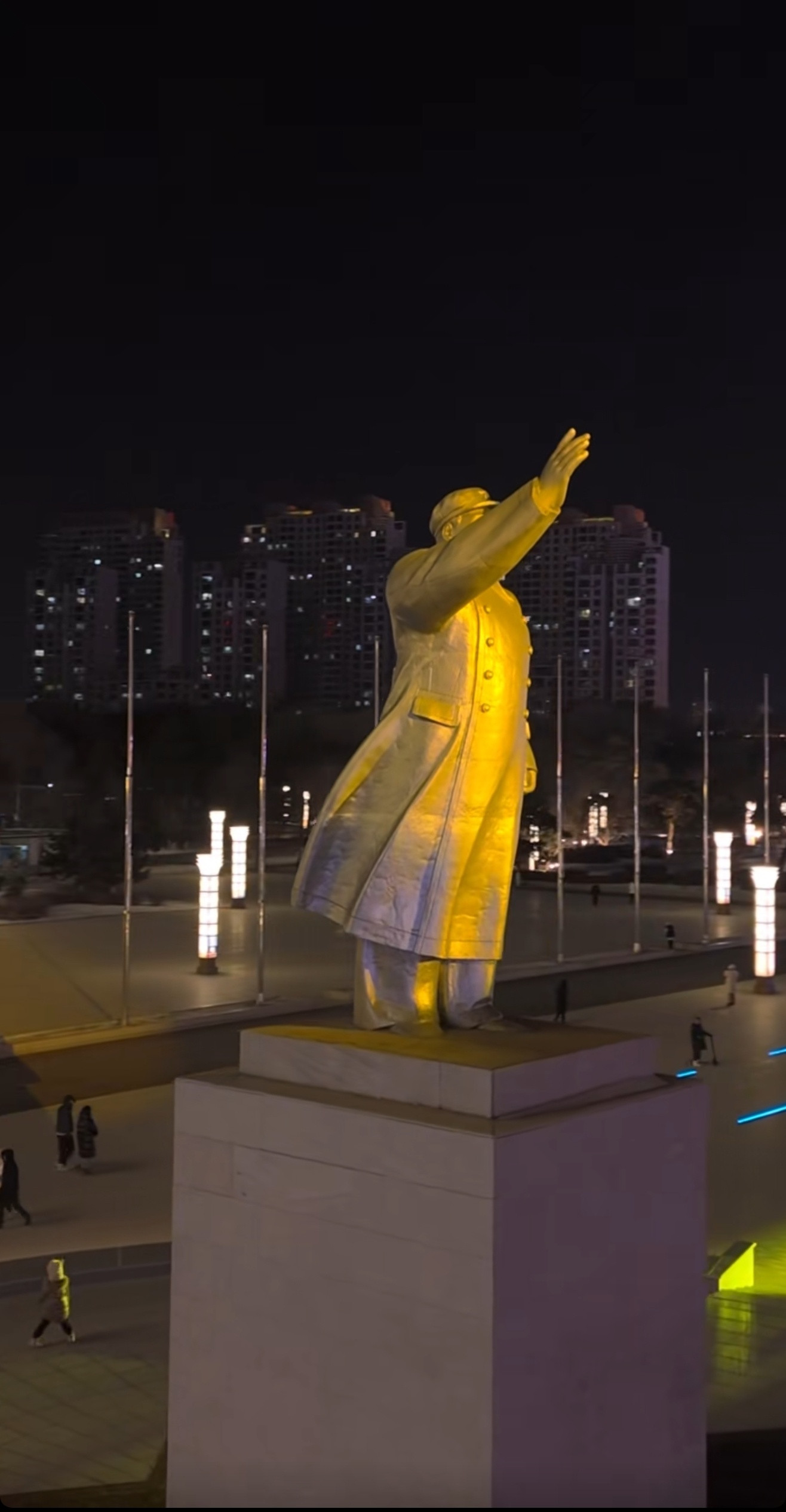 他才是伟人，他的思想光耀万世