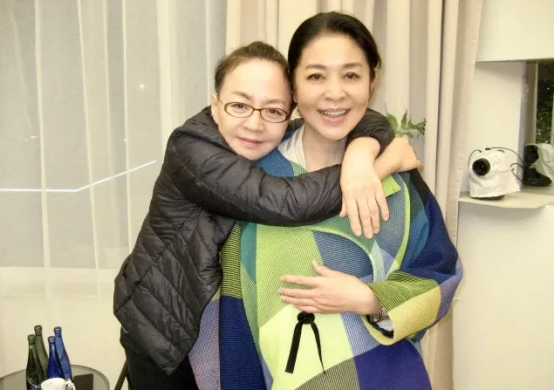 一次，宋丹丹对朋友介绍倪萍：“她是我非常好的朋友！”，没想到倪萍冷冷的说了一句：