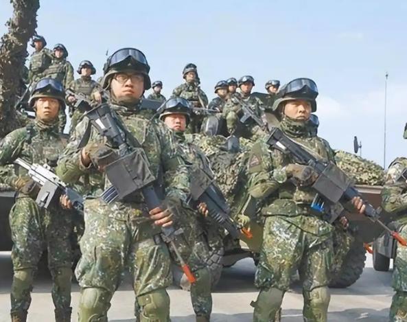 台湾自己起内讧了？台湾士兵曾突然发出来灵魂拷问："两岸一旦开战，台湾失败后，阵亡