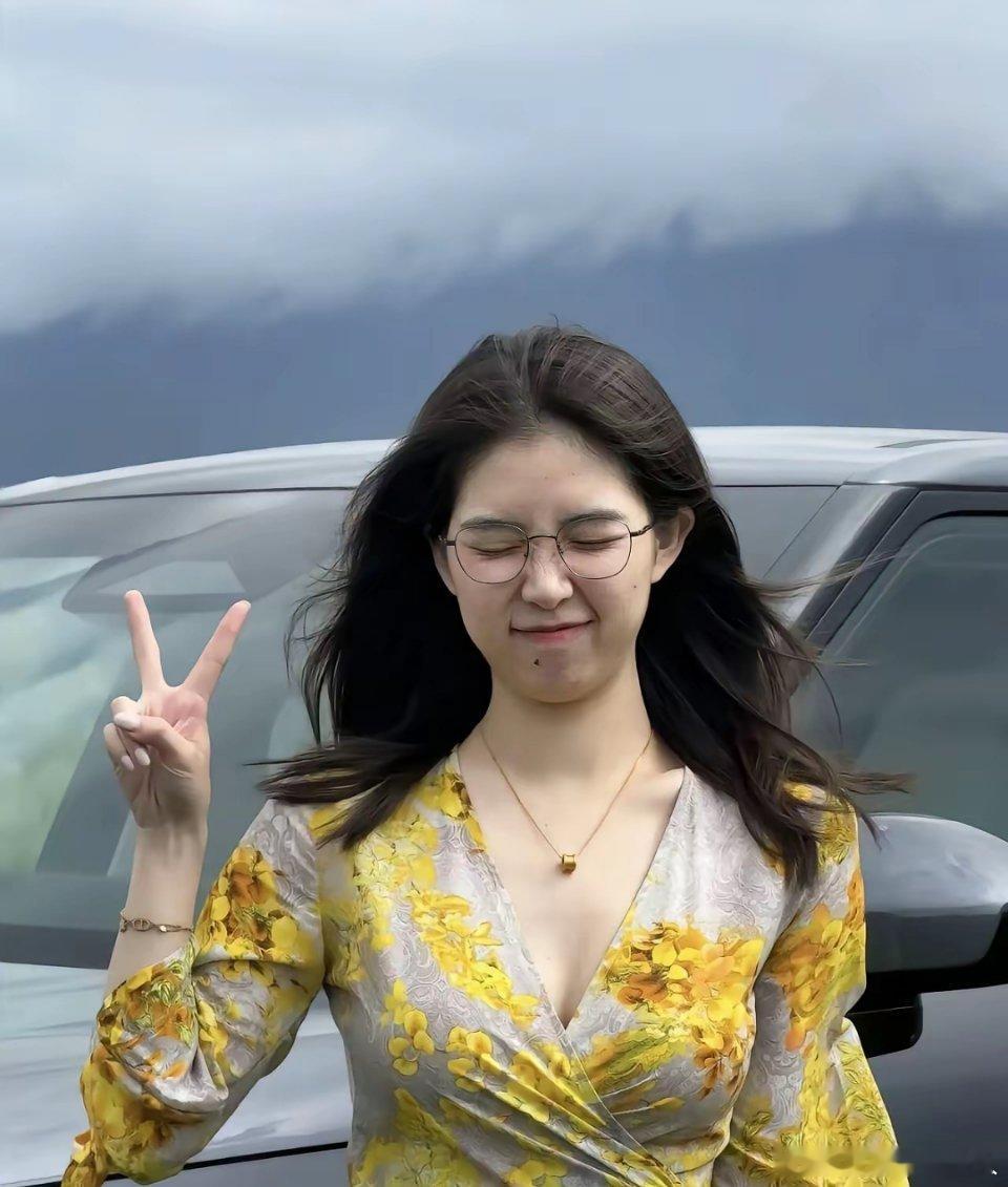 开始有点迷上B站了，果然卧虎藏龙啊这人你们眼熟不？妥妥的小鹏死忠粉，每回新车首发