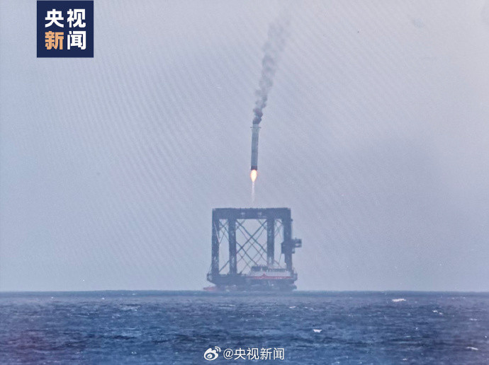 窝草，还是国家队牛逼啊！长征十号乙火箭回收成功这下爽了，我们也打几万颗低轨卫星