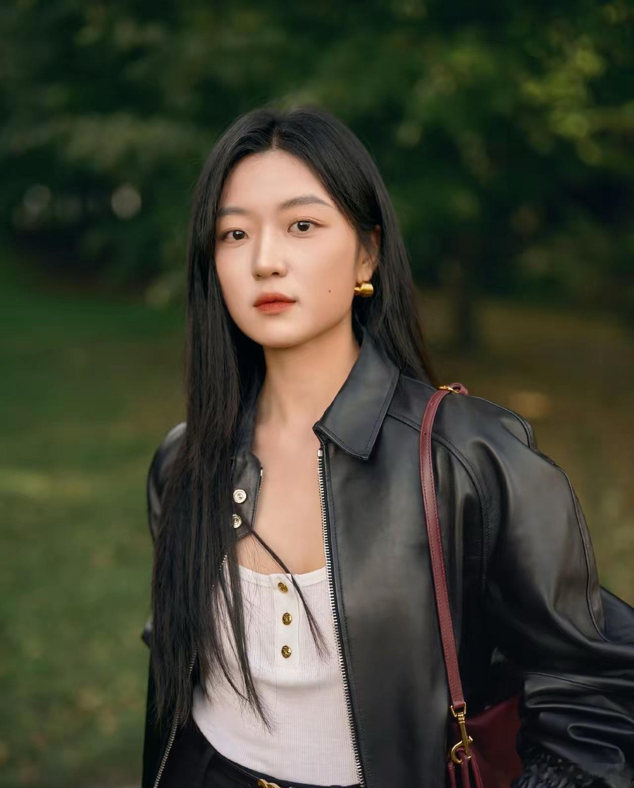 有种预感，90后女演员孙千要火。最近央视八频道的新剧口碑都不错，而作为古装剧的〈