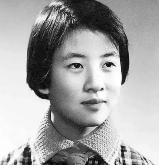 2017年冬，北京肿瘤医院的病房里，监护仪发出规律的“滴答”声，黄帅静静地躺在病